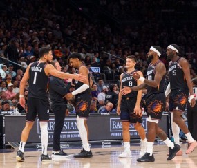 开云app-NBA最逆袭的球队：从西部垫底，杀回前六，要冲击季后赛了|狄龙|太阳|布克|火箭|奥特_新浪体育_新浪新闻