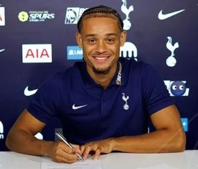 开云app-热刺6000万欧签荷兰前腰西蒙斯，今夏第7援身披7号