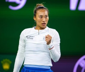 开云体育网址-复仇阿扎伦卡结束三连败 郑钦文的状态终于回来了