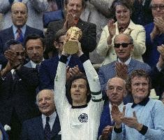 奥根塔勒长文致敬贝肯鲍尔：难以相信你已离开，你活在每个故事里