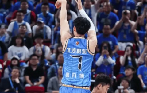 北京收官战强势输出！全民皆兵统治攻守，新外+2将复出发挥不错|吉林|曾凡博|丘天|篮板|比赛_新浪体育_新浪新闻