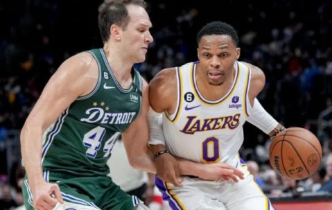 开云app-湖人有意得到博格达 克劳德与科林斯获得广泛关注